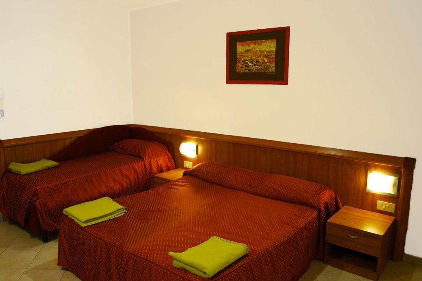 Hotel Bengasi Rimini Bagian luar foto