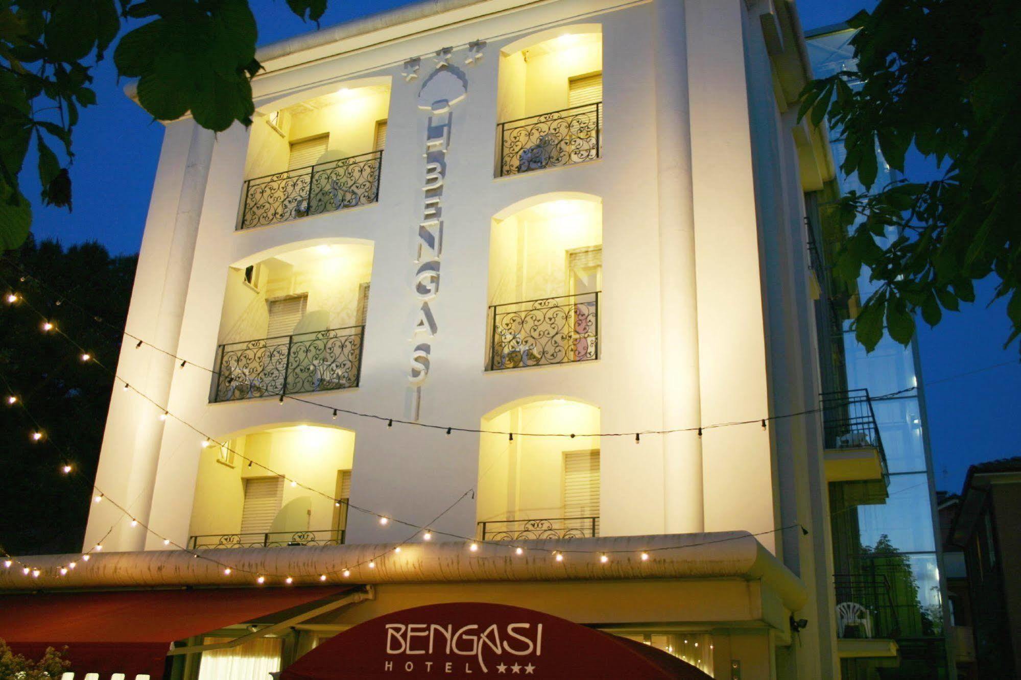 Hotel Bengasi Rimini Bagian luar foto